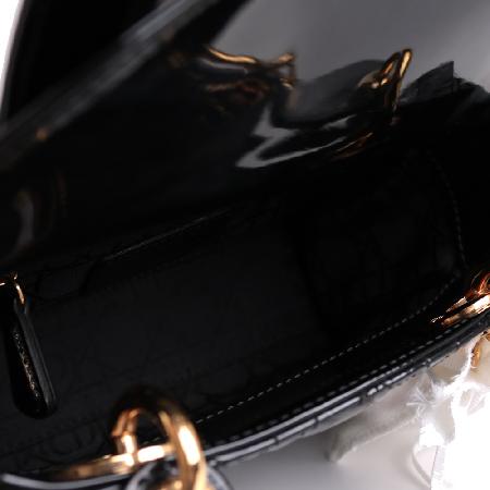 Dior(ũ����î���) ��� ���̵� �̴Ϲ� ��� ���̴�Ʈ �۾������� VRB44500 [����ż�����] �̹���4 - ���̺��� �߰���ǰ