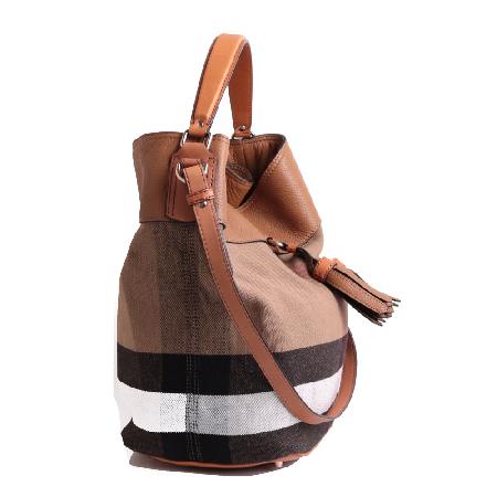 Burberry(������) 3982937 �ֽ��� �½� ȣ�� ����� [����ż�����] �̹���2 - ���̺��� �߰���ǰ