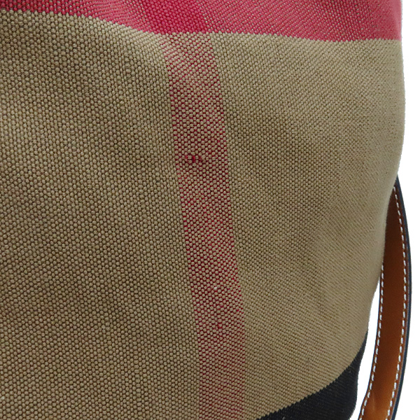 Burberry(������) 3945742 SUSANNA ���ܳ� �Ͽ콺üũ �к긯 ����� Ʈ���� ����� + �����Ŀ�ġ + �����Ʈ�� 2WAY [��õ��] �̹���4 - ���̺��� �߰���ǰ