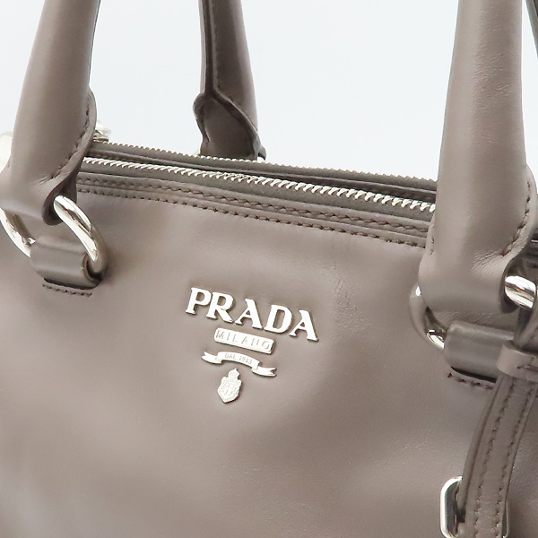 Prada(�����) BN2866 ��ũ������ SOFT CALF(�۾��� ����) ��Ʈ��+��� ��Ʈ�� [�����] �̹���4 - ���̺��� �߰���ǰ