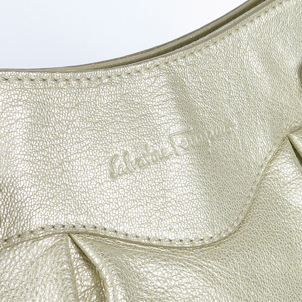 Ferragamo(��󰡸�) 21 5389 ��Ż�� ���� ���� ��ġ�� �ΰ� ��� ����� [��������] �̹���4 - ���̺��� �߰���ǰ