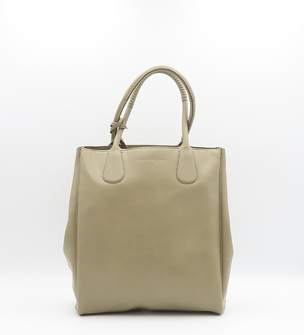 Ferragamo(��󰡸�) 21 E840 ���� ���� �ΰ� ��� ��Ʈ�� [�д�������] �̹���2 - ���̺��� �߰���ǰ