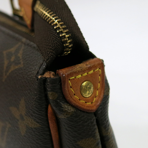 Louis Vuitton(���̺���) M95567 ���׷� ĵ���� ����Ŭ��ġ 2WAY �λ꼾�Һ���] �̹���3 - ���̺��� �߰���ǰ