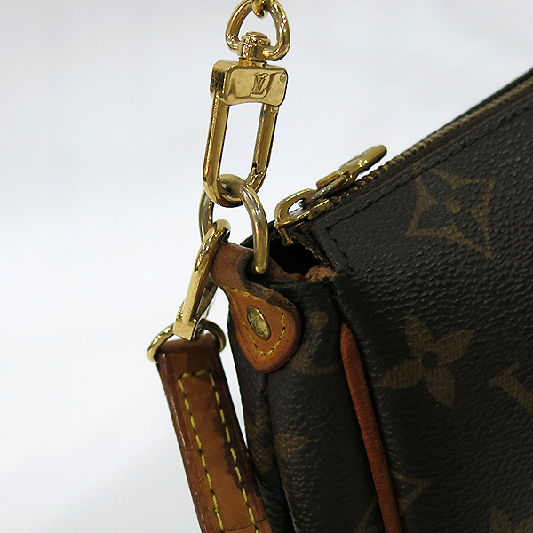 Louis Vuitton(���̺���) M95567 ���׷� ĵ���� ����Ŭ��ġ 2WAY �λ꼾�Һ���] �̹���4 - ���̺��� �߰���ǰ
