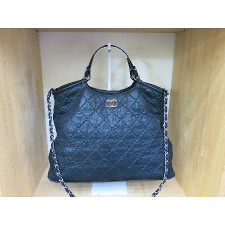 Chanel() ü 