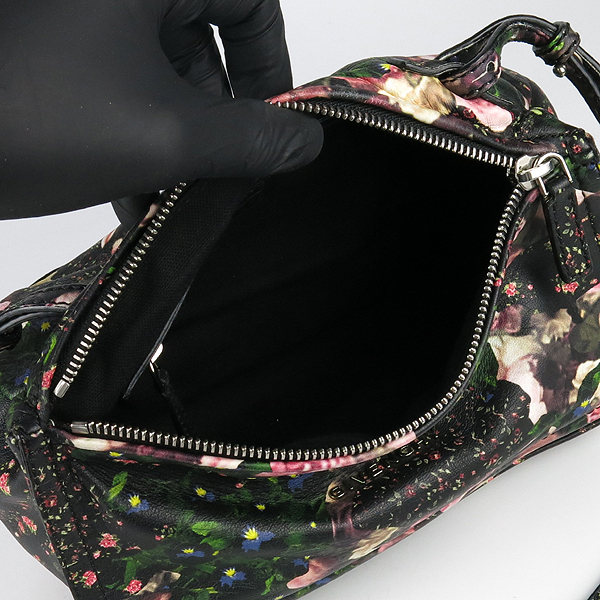 GIVENCHY(�����) ���� �÷� ���� �÷ζ� ������ �ǵ��� �̴� ũ�ν��� [��������] �̹���4 - ���̺��� �߰���ǰ