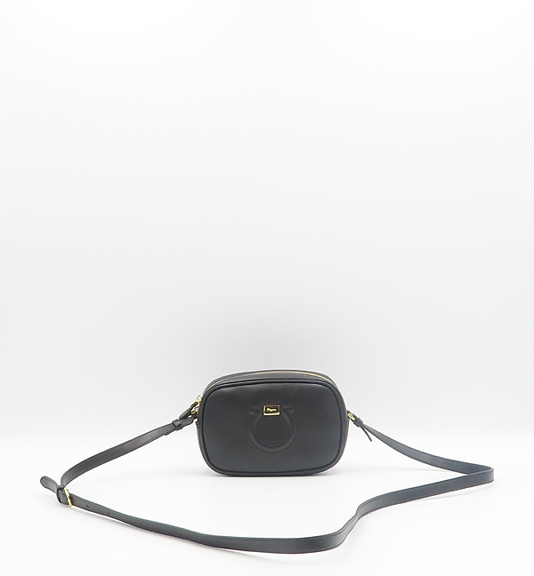 Ferragamo(��󰡸�) 21H006 ���� �÷� ���� ��ġ�� ī�޶�� ����� �� ũ�ν��� [�д�������] �̹���2 - ���̺��� �߰���ǰ