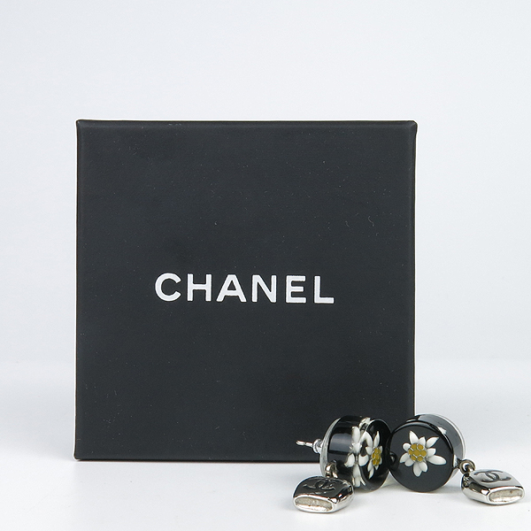 ����  �Ͱ���