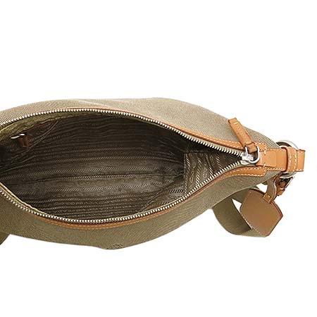 Prada(�����) �ж�� ���� Ʈ���� ũ�ν��� �̹���5 - ���̺��� �߰���ǰ