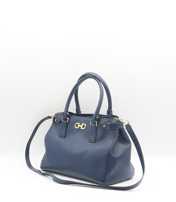 Ferragamo(��󰡸�) 21 D940 ���̺� �÷� ���ǾƳ� ���� ���� �ΰ� ��Ʈ�� + �����Ʈ�� 2WAY [�д�������] �̹���3 - ���̺��� �߰���ǰ