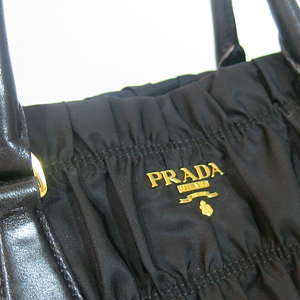 Prada(�����) B1789L TESSUTO GAUFRE NERO ���� �к긯 ������ ����ΰ� ��Ʈ�� + ��� ��Ʈ�� 2WAY [�뱸��������] �̹���4 - ���̺��� �߰���ǰ