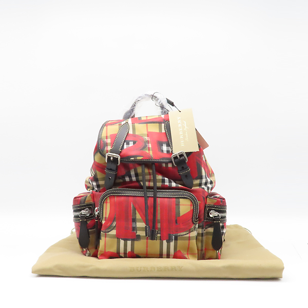 ������ �׷���Ƽ ����