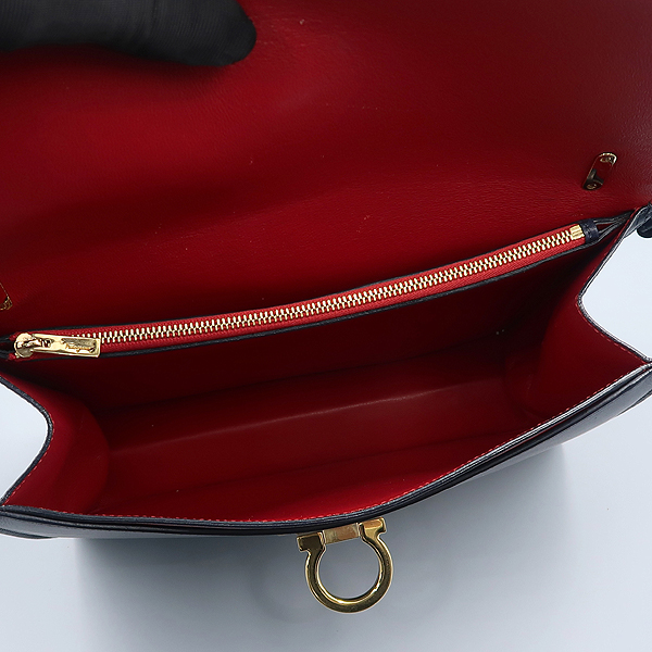 Ferragamo(��󰡸�) 21 D514 ���̺� ���� ���� �ΰ� ��ġ�� ������ ��Ʈ�� + �����Ʈ�� 2WAY [����������] �̹���5 - ���̺��� �߰���ǰ