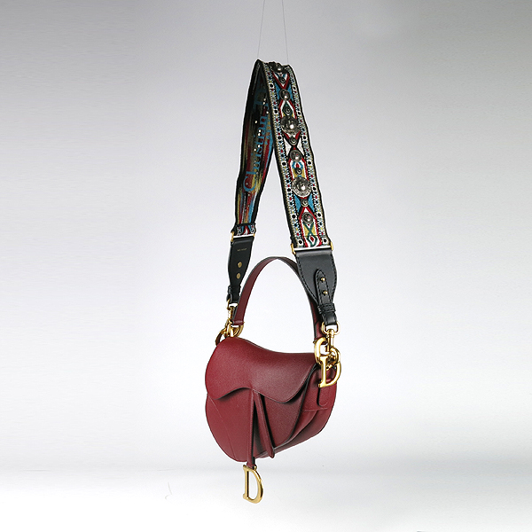 Dior(ũ����î���) M0446CWVG_M52R ü�� ���� �׷��� �۾��� ���� Saddle(����) ����� + S8534CBTM ��Ƽ �÷� �ڼ� ��� �к긯 ���� ��Ʈ�� [��������] �̹���2 - ���̺��� �߰���ǰ