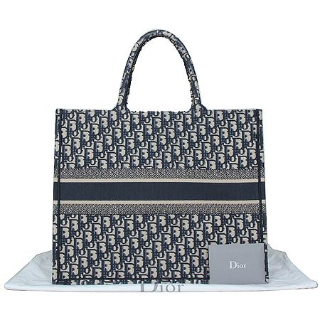 Dior(ũ����î���) M1286ZRIW ���� �ڰ��� ������ũ �� ��Ʈ��[���ַԵ���] �̹���3 - ���̺��� �߰���ǰ