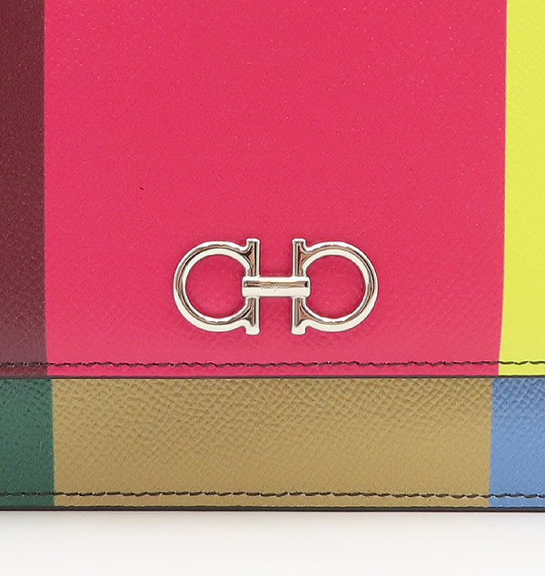 Ferragamo(��󰡸�) 22 D866 �ظӵ� ī����Ų ��Ƽ �÷� ��ġ�� �̴� ��Ʈ�� + �����Ʈ�� [�д�������] �̹���5 - ���̺��� �߰���ǰ