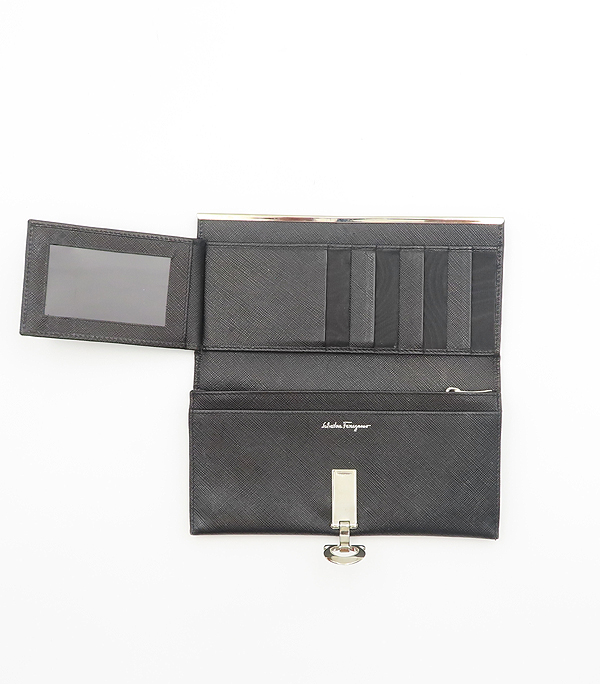 Ferragamo(��󰡸�) 22 4633 ���� ���ǾƳ� ��ġ�� ����ΰ� �� ��� ������ [��������] �̹���3 - ���̺��� �߰���ǰ