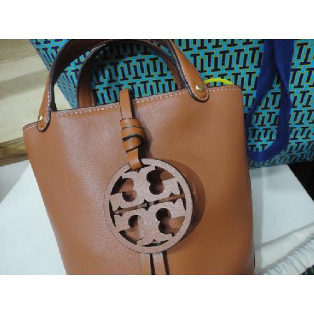 ���ñ�)TORY BURCH(�丮��ġ) SERIF ī�� ���� �ΰ� ��Ŷ ��Ʈ��+��Ʈ�� 2way[û�ֱ�õ������] �̹���2 - ���̺��� �߰���ǰ
