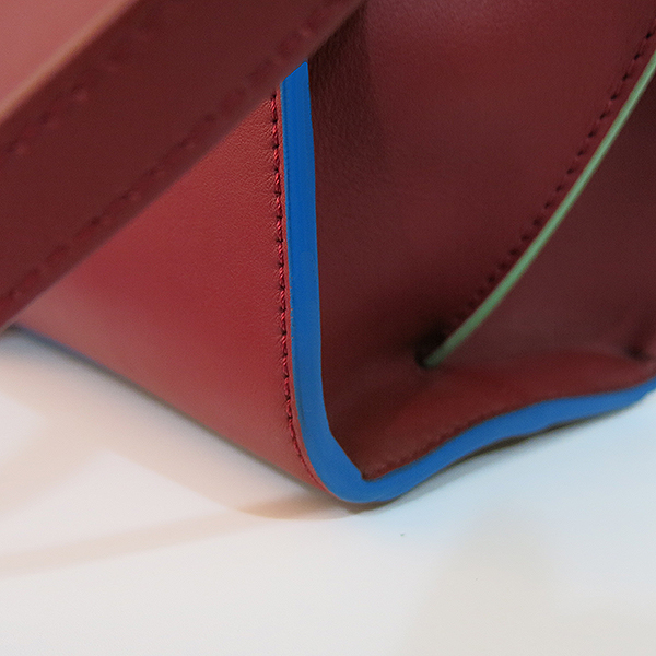 Fendi(���) 8BH333 3JOURS(�긣) VIT.DOLCE T SHOPPING �̴� ��Ʈ�� + �����Ʈ�� 2WAY [�뱸��������] �̹���4 - ���̺��� �߰���ǰ