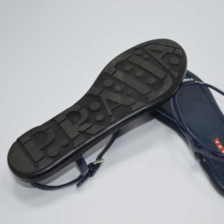 Prada(�����)���̺� �÷� �ﰢ�ΰ� ���� �̹���5 - ���̺��� �߰���ǰ