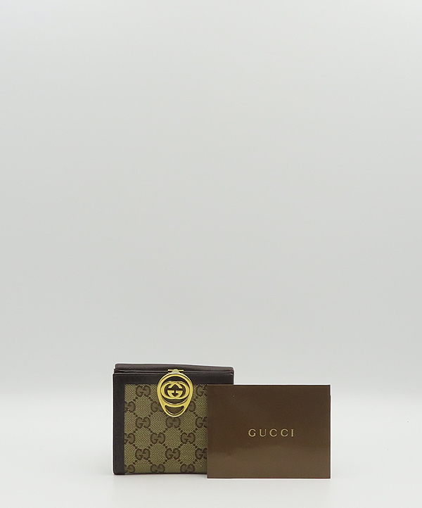 ����  ������