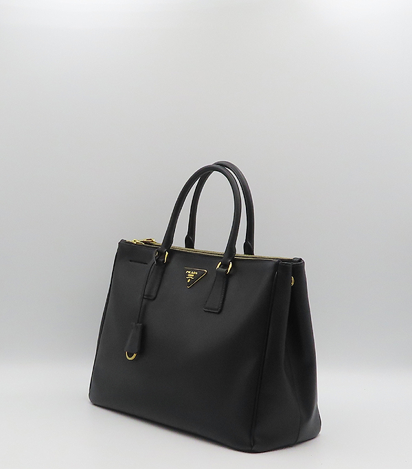 Prada(�����) BN1786 ���� SAFFIANO LUX(���ǾƳ� ����) �ﰢ ���� �ΰ� ��Ʈ�� [�д�������] �̹���3 - ���̺��� �߰���ǰ