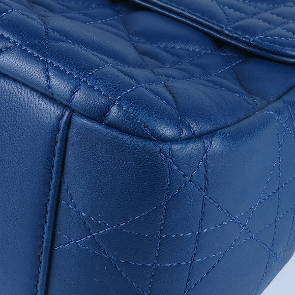 Dior(ũ����î���) M0214PGAI ���� �÷� ���� ��� �� �� ü�� ũ�ν��� [��������] �̹���5 - ���̺��� �߰���ǰ