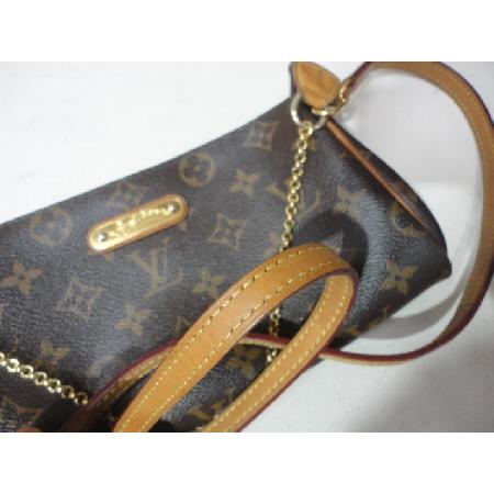 Louis Vuitton(���̺���) M95567 ���׷� ĵ���� ����Ŭ��ġ 2WAY[û�ֱ�õ������] �̹���2 - ���̺��� �߰���ǰ