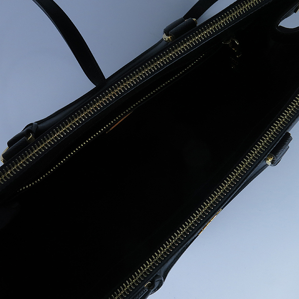 Prada(�����) BN2274 SAFFIANO LUX NERO ���� ���ǾƳ� ���� ���� �ﰢ �ΰ� ��Ʈ�� + �����Ʈ�� 2WAY [��������] �̹���7 - ���̺��� �߰���ǰ