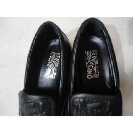 ����ǰ)Ferragamo(��󰡸�) ������� ��󰡸� ���� �ΰ� ������[û�ֱ�õ������] �̹���2 - ���̺��� �߰���ǰ