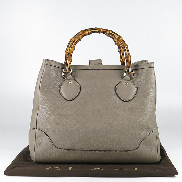 ���� ���̾Ƴ� ��ι� 