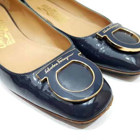 Ferragamo(��󰡸�) SANNA ���̺� ���̴�Ʈ ���� ���� ���͸� ��ġ�� ��� ������ ���� [������û��]w �̹���4 - ���̺��� �߰���ǰ