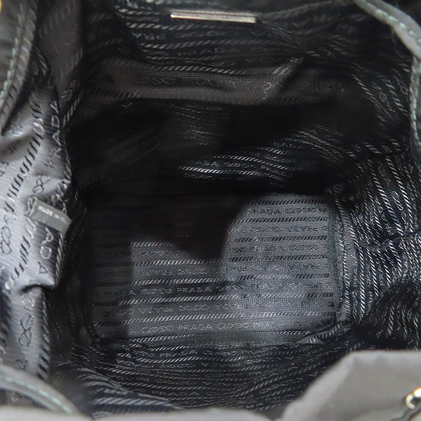 Prada(�����) 1BE027 ���� �к긯 ���͵� ��� �ڵ� ���� �ﰢ �ΰ� ��Ŷ ��Ʈ�� + �����Ʈ�� [��õ��] �̹���7 - ���̺��� �߰���ǰ