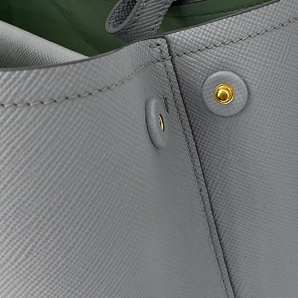 Prada(�����) 1BG775 ���ǾƳ� ���� �ﰢ �ΰ� ��� �κ��� �̵�� ��Ʈ�� + �����Ʈ�� 2WAY [�뱸Ȳ����] �̹���5 - ���̺��� �߰���ǰ