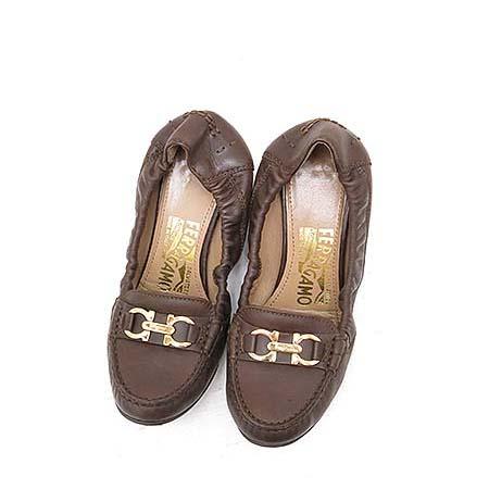 Ferragamo(��󰡸�) ���� ���� ���� �������� (W) �̹���2 - ���̺��� �߰���ǰ