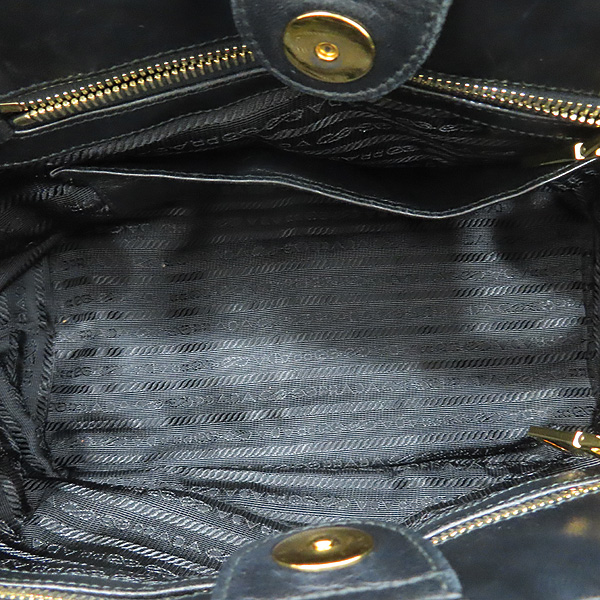 Prada(�����) 1BG868 TESSUTO GAUFRE(�׼��� ������) NERO ���� �к긯 ������ ���� �ﰢ �ΰ� ��Ʈ�� + ��� ��Ʈ�� 2WAY [��õ��] �̹���7 - ���̺��� �߰���ǰ