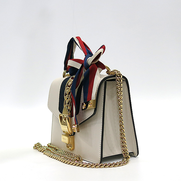 Gucci(����) 431666 Sylvie(�Ǻ�) ȭ��Ʈ ���� �̴� ü�� ��� �� ũ�ν��� [�λ꼾�Һ���] �̹���3 - ���̺��� �߰���ǰ