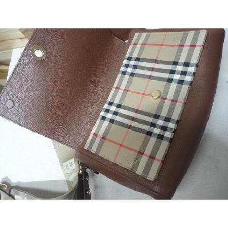 20�� ����)Burberry(������) 8021111 ��Ƽ��üũ ���� ��Ʈ ũ�ν���[û�ֱ�õ������] �̹���4 - ���̺��� �߰���ǰ