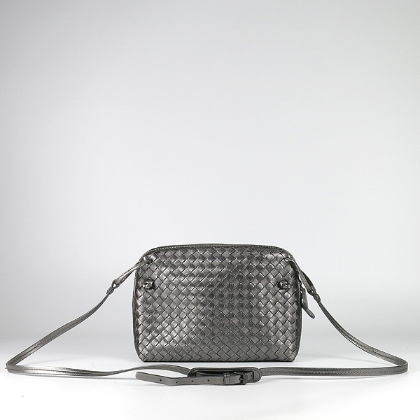 BOTTEGAVENETA(���װ�����Ÿ) 245354 ��Ż�� �ǹ� ��Ʈ��ġ���� ���� ũ�ν��� [��������] �̹���2 - ���̺��� �߰���ǰ