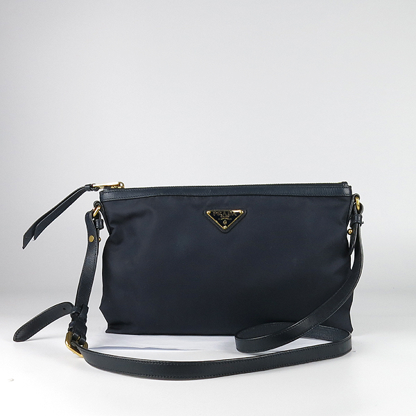 ����� �ﰢ �ΰ� ũ�ν��� 