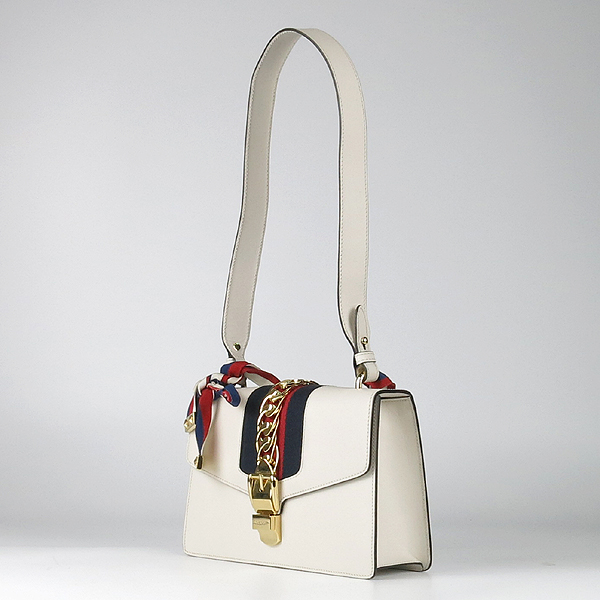 Gucci(����) 421882 Gucci Sylvie �Ǻ� ����ȭ��Ʈ ���� ���� ��Ʈ ��Ʈ�� + ����� 2WAY [��������] �̹���3 - ���̺��� �߰���ǰ