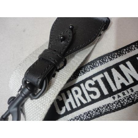 ���ñ�)Dior(ũ����î���) ����  �ֽŻ� ��� �ڼ� �ΰ� ��Ʈ�� [û�ֱ�õ������] �̹���3 - ���̺��� �߰���ǰ