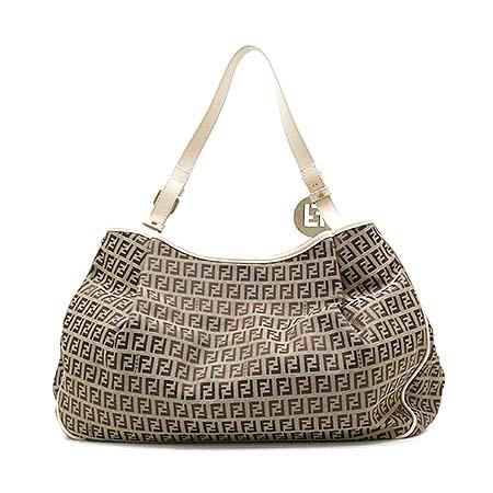 Fendi(���) 8BH220 ��ī ���� �ΰ� ����� �̹���4 - ���̺��� �߰���ǰ