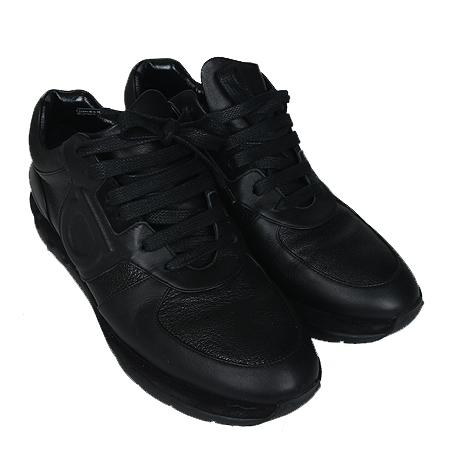 ��󰡸� ��ġ�� ����Ŀ��