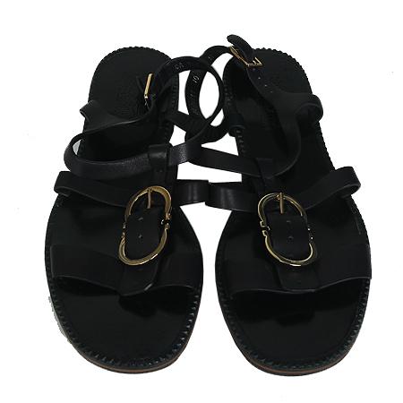 ��󰡸� ��ġ�� ����