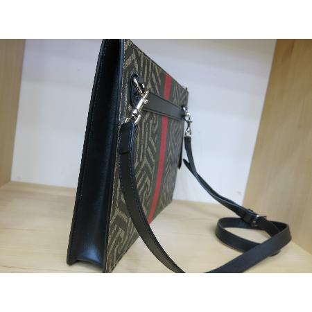 Gucci(����)429004 �ܹ� Ŭ��ġ&ũ�ν��� �̹���3 - ���̺��� �߰���ǰ