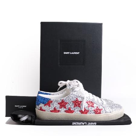 ���ζ� �۸��� ����Ŀ��