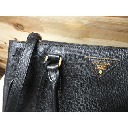 Prada(�����) BN1874 ���� �ΰ� ���� ���ǾƳ� ���� ��Ʈ�� + �����Ʈ��[û�ֱ�õ������] �̹���3 - ���̺��� �߰���ǰ