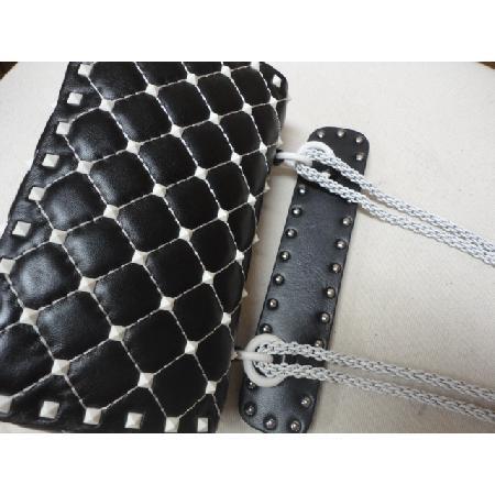 VALENTINO(�߷�Ƽ��) TW2B0122NAP �����͵� �̴� ������ũ ��� �� ũ�ν���[û�ֱ�õ������] �̹���4 - ���̺��� �߰���ǰ