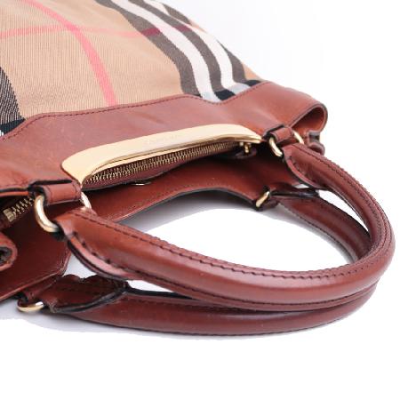 Burberry(������) 3831997 �ݹ� �Ͽ콺üũ ��Ʈ�� �� ����� [����ż�����] �̹���5 - ���̺��� �߰���ǰ